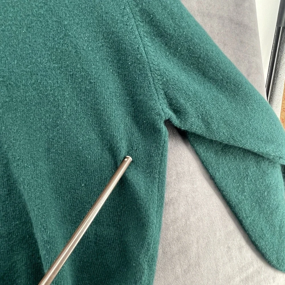 Vintage Club Room 100% Lambswool Green V-Neck Sweater Mens Size L Rare